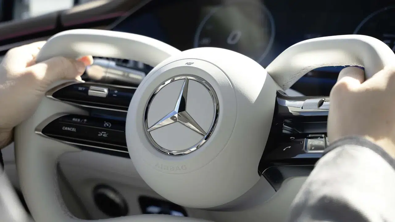 Otomobil dünyasında devrim! Mercedes EQS ile direksiyon kavramı tamamen değişiyor