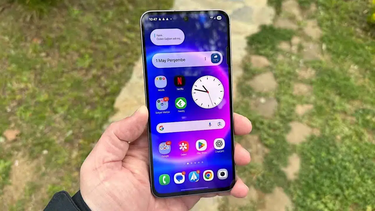 Samsung ekosistem duvarlarını yıkıyor! Galaxy cihazlarda iPhone ile dosya paylaşımı dönemi başladı