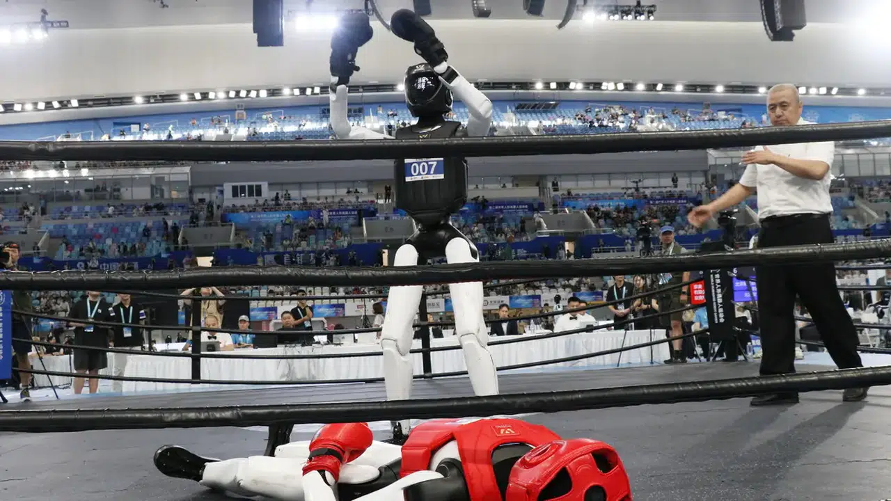 Pekin'de robotların olimpiyatı: 2 binden fazla insansı robot 51 dalda yarışıyor