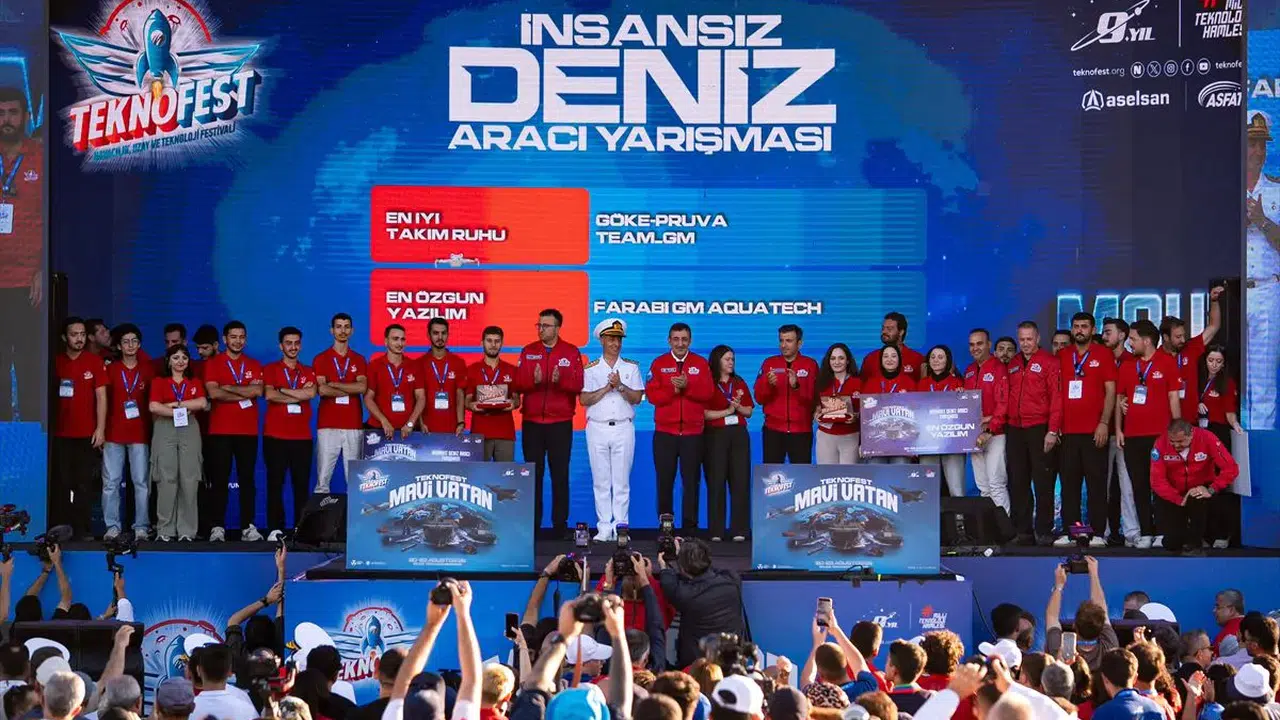 Gölcük'te TEKNOFEST Mavi Vatan coşkusu: Ödüller sahiplerini buldu
