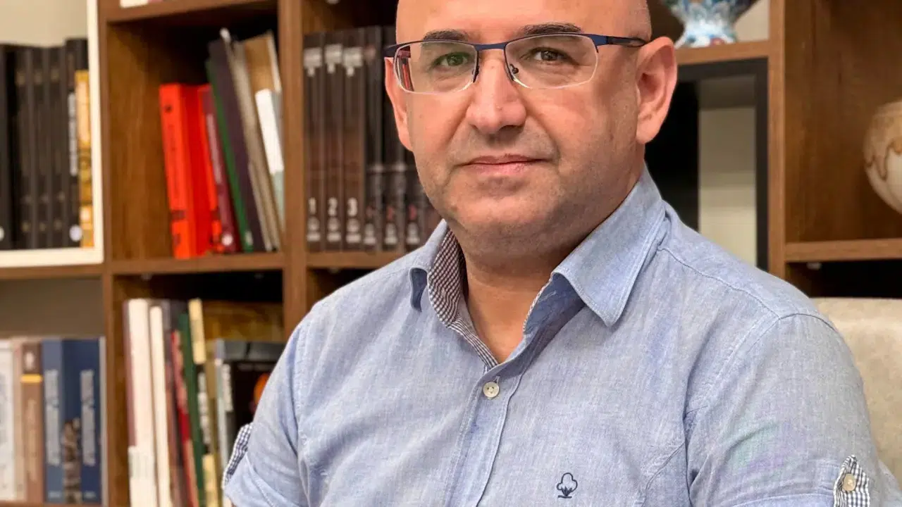 Sosyal medya devine iki kıtada çifte şok: Çocuk güvenliği ve ifade özgürlüğü masada