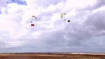 Şanlıurfa semalarında görsel şölen: TEKNOFEST'te paramotor rüzgarı