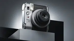 Analog rüzgarı devam ediyor: Fujifilm’in gözdesi yeni gümüş rengiyle sahnede
