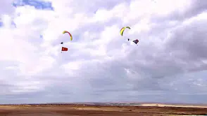 Şanlıurfa semalarında görsel şölen: TEKNOFEST'te paramotor rüzgarı