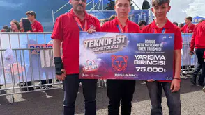 Genç yeteneklerden büyük başarı: Pardus yarışmasında zirve Başakşehir'in