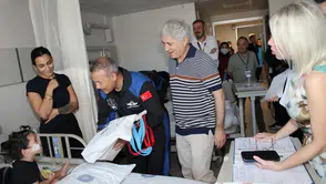 Uzaydan gelen ilham: 11 astronot Akdeniz Üniversitesi'nde çocuklara umut oldu