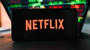 Ekran başında vakit geçirme süresi azalan Netflix’ten radikal hamle: Klasik televizyonculuğa dönüş sinyali
