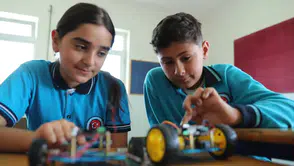 Erzincan'da köy okulunda teknoloji devrimi: 46 öğrenci yapay zekayla tanıştı