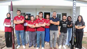 Gökyüzüne Adana imzası: ATÜ'lü gençler roket yarışmasında çifte başarıya imza attı