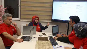 Erzurumlu öğretmen ailesinden eğitimde yapay zeka devrimi: MAHİR ile tanışın