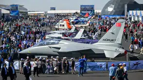 Şanlıurfa'da Gökyüzü Şöleni: TEKNOFEST Rüzgarı GAP Havalimanı'nı Sardı