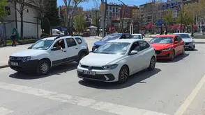Kütahya yollarında araç yoğunluğu artıyor: Rakamlar 300 bine koşuyor