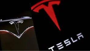 Tesla'dan manuel sürüşte devrim: Direksiyon artık yapay zekaya emanet
