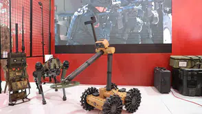 Jandarma'nın teknolojik gücü TEKNOFEST'te: Mayın avcısı robotlar sahnede