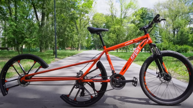 Tekerleği yeniden icat etti! Bir garip tasarımlı bisiklet - VİDEO