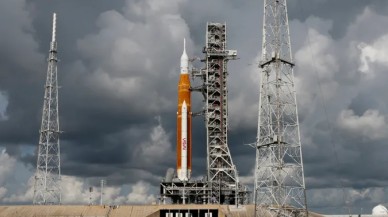 NASA bir türlü roketini  fırlatmayı başaramadı!