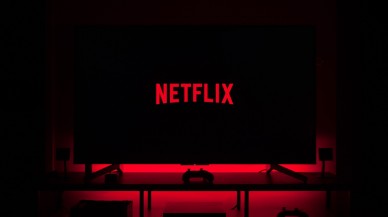 Reklamlı Netflix paketi 12 ülkede kullanıma sunuldu
