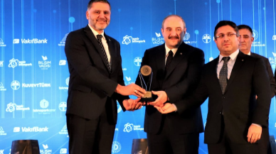 Teknopark İstanbul 3’ncü kez en iyi teknoloji geliştirme bölgesi oldu!