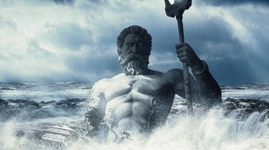 Yunanistan'ı vuran tsunami,  antik Poseidon tapınağını ortaya çıkardı!