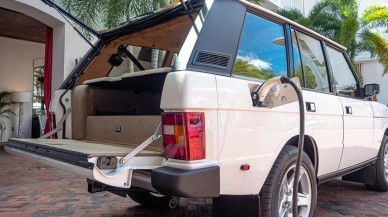 Dünyanın ilk Tesla motorlu elektrikli Range Rover Classic duyuruldu!