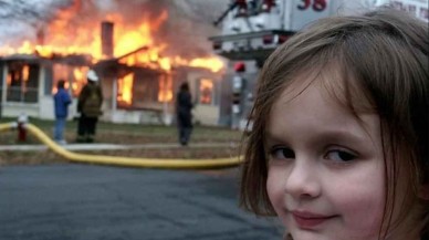 Bir dönemin fenomen fotoğrafı NFT ile satıldı!