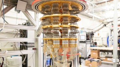 Google,  ilk ticari kuantum bilgisayar için tarih verdi!