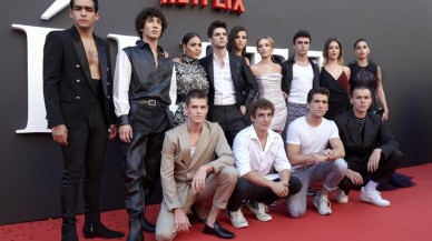 Netflix,  Elite dizisi için özel bölümler geleceğini açıkladı