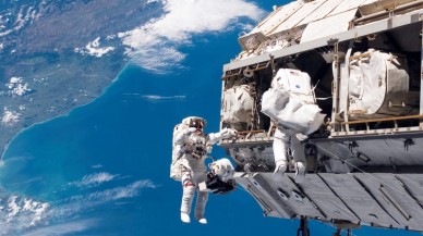 Uluslararası Uzay İstasyonu'nda 35 cm'lik delik açıldı!