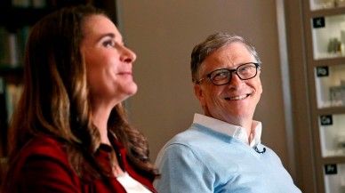 Bill Gates'ten itiraf! Gözyaşlarını zor tuttu...