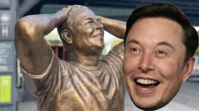 Elon Musk'ın heykeli alay konusu oldu! Olmaz olsun böyle hediye...
