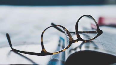 Gözlüklerdeki çizikler nasıl geçirilir ve çizilmesi nasıl engellenir?