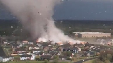 ABD'de kasırga felaketi! Kasabayı böyle yok etti - VİDEO