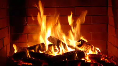 10 Saat Süren Şömine Videosu ile Milyon Dolarlık Gelir Elde Edildi