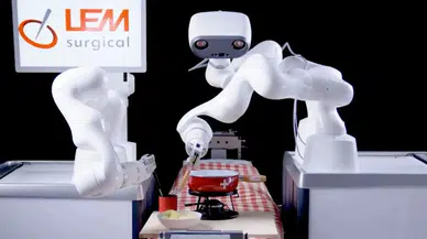 Dünyanın İlk İnsansı Cerrah Robotu Tanıtıldı: Ameliyatlara Hazır