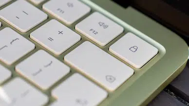 MacBook Neo çılgınlığı! Apple talebe yetişemiyor, üretim hedefi iki katına çıktı