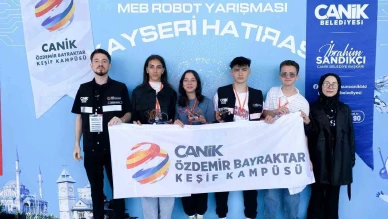 Samsunlu Gençlerden Teknoloji Şovu: Robotlarıyla Finale Yürüdüler