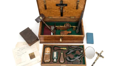 19. yüzyıldan kalma gizemli vampir öldürme seti açık artırma ile satıldı!