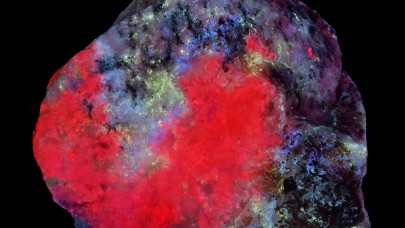 UV ışık altında renk değiştiren mineraller!