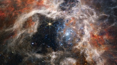 James Webb Uzay Teleskobu,  dev bir kozmik örümceğin görüntüsünü yakaladı