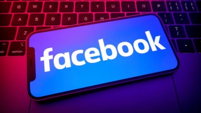 Meta,  sevilmeyen mesajlaşma uygulamasını Facebook ile birleştiriyor