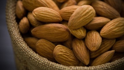 Badem tüketmek obeziteyi azaltıyor!