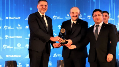 Teknopark İstanbul 3’ncü kez en iyi teknoloji geliştirme bölgesi oldu!