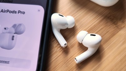 Apple'dan uygun fiyatlı kablosuz kulaklık geliyor: AirPods Lite