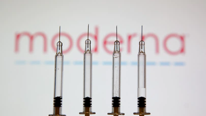 Moderna duyurdu: COVID-19 aşılarına zam kapıda!