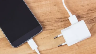 Telefon şarj olurken neden çok ısınır?