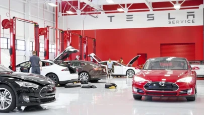 AB,  durduk yere çıkan Tesla emniyet kemerlerine soruşturma açtı