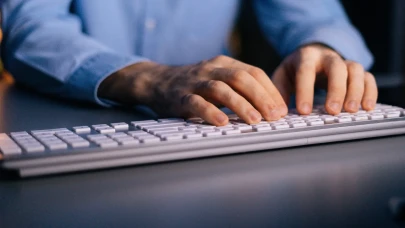 Yapay zeka ile sohbet eden adam intihar etti! Karısı yapay zekayı suçladı