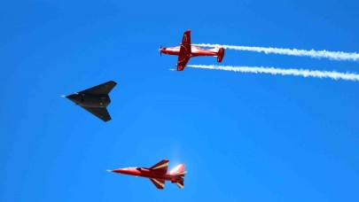 Hürkuş,  Hürjet ve ANKA-III’den kol uçuşu