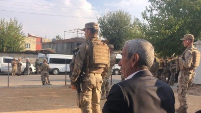 Diyarbakır’da Dicle Elektrik’in,  “direk” dikme izni vermeyen vatandaşları elektriksiz bıraktığı iddiası