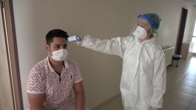 Bilim Kurulu üyesi,  vaka sayıları azalmazsa alınacak önlemleri açıkladı!